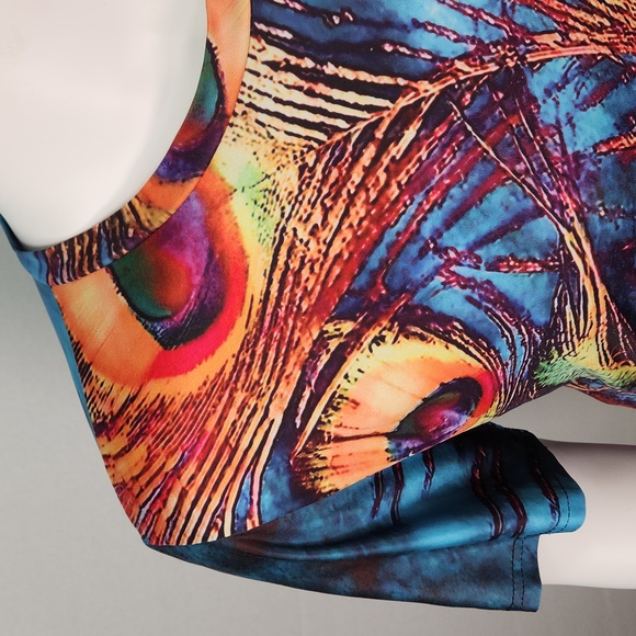 PEACOCK abstract pattern tee, No tags, 52" Chest EUC Unisex 3XL/22/24W - Picture 5 of 11